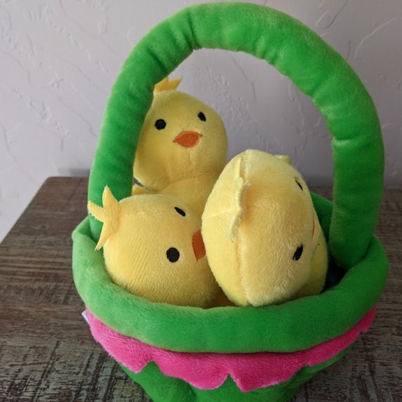 New W/Tags: Easter Basket W/Three Peeps (each one has a squeaker) - Picture 4 of 6